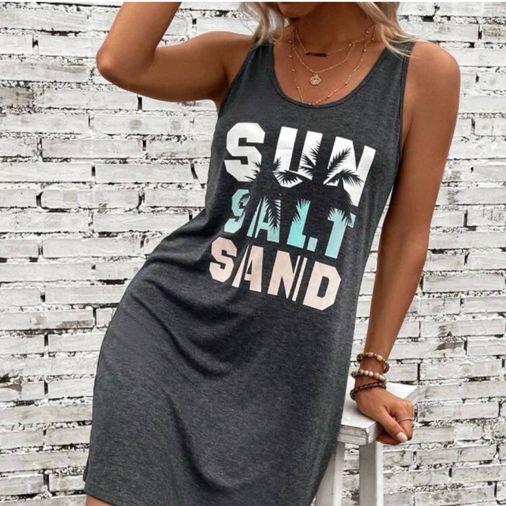 New  Gray Graphic Swim Cover-Up